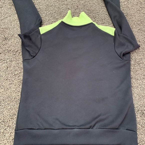 Women fitted Puma SHINY Black And Yellow Track Jacket  Sz L EUC !! - Picture 6 of 7